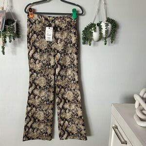 Zara pants size small NWT